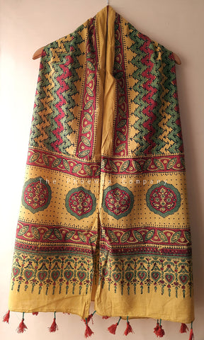 Yellow Ajrakh Stole with Zig-zag patterns