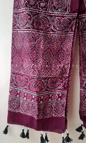 Maroon Ajrakh Stole with octagram pattern