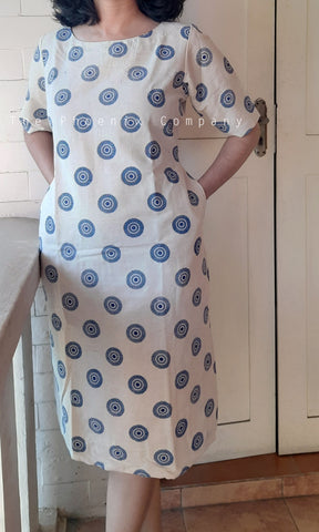 Off-white w/blue motifs Cotton Shift Dress
