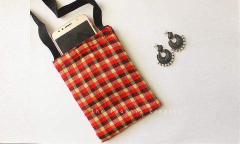Multicolour checked Cell Phone Pouch